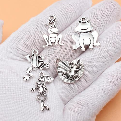 Zinc Alloy Animal Pendants, Frog, antique silver color plated, DIY 