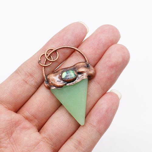 pendentif en alliage zinc à gemme , Pierre naturelle, avec alliage de zinc, triangle, Plaqué de couleur de cuivre antique, DIY & différents matériaux pour le choix, plus de couleurs à choisir x51- Vendu par PC