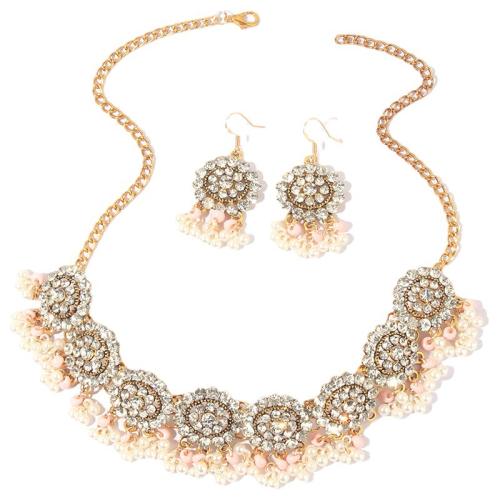 Rhinestone en alliage de zinc bijoux , boucle d'oreille & collier, avec perle de plastique, 2 pièces & bijoux de mode & pour femme & avec strass, plus de couleurs à choisir Environ 40 cm, Vendu par fixé