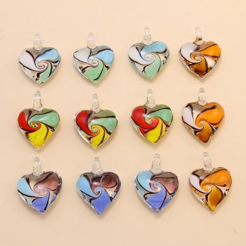 Pendentifs artisanaux au style murano, chalumeau, coeur, DIY, plus de couleurs à choisir, 33mm Vendu par sac[