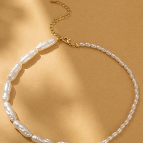 Collier de perles en plastique, perle de plastique, avec 7cm chaînes de rallonge, bijoux de mode, blanc cm, Vendu par PC