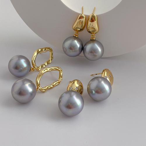 pendiente gota de concha de mar del sur, metal, con Shell Pearl, Joyería & diferentes estilos para la opción & para mujer, más colores para la opción, 30mm, Vendido por Par[