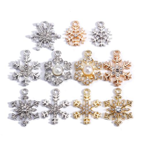 Zinc Alloy Rhinestone Pendants, with Plastic Pearl, Snowflake, plated, DIY & with rhinestone [