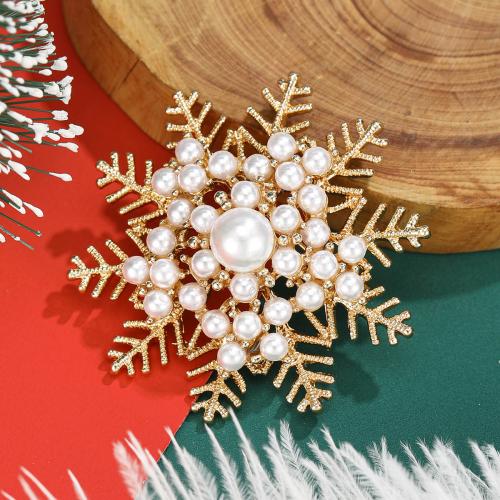 Cubic Zirconia Brooch, Brass, with Plastic Pearl, Snowflake, plated, micro pave cubic zirconia & for woman 