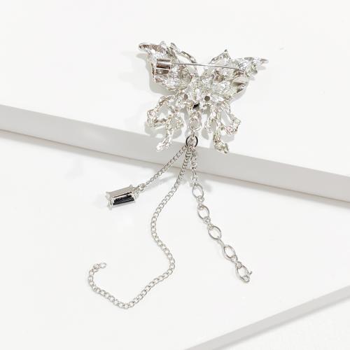 Rhinestone Zinc Alloy Brooch, Butterfly, silver color plated, fashion jewelry & with rhinestone, silver color 