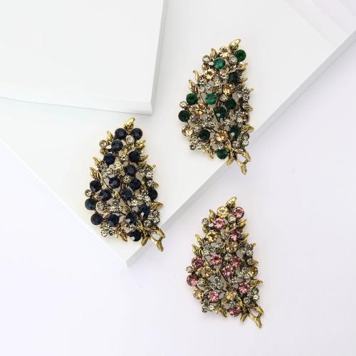 Rhinestone Zinc Alloy Brooch, Leaf, gold color plated, for woman & with rhinestone 