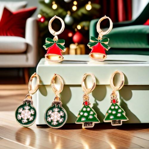 Pendientes de Navidad, aleación de zinc, chapado en color dorado, Diferente forma para la elección & Diseño de Navidad & para mujer & esmalte, más colores para la opción, Vendido por Par