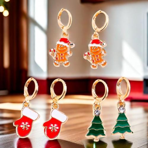 Pendientes de Navidad, aleación de zinc, chapado en color dorado, Diferente forma para la elección & Diseño de Navidad & para mujer & esmalte, más colores para la opción, Vendido por Par