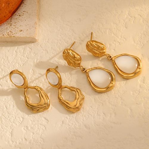 Partículas de acero Pendientes con Colgantes, con Piedra lunar, chapado en color dorado, diferentes estilos para la opción & para mujer, más colores para la opción, Vendido por Par