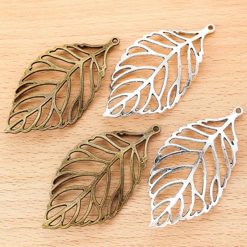 Pendentifs feuilles en alliage de zinc , Placage, DIY, plus de couleurs à choisir Vendu par sac