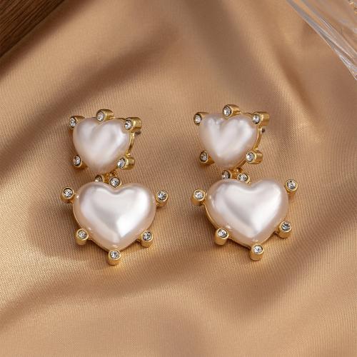 Plastic Pearl Zinc Alloy Earring, with Plastic Pearl, Heart, plated, micro pave cubic zirconia & for woman, gold [