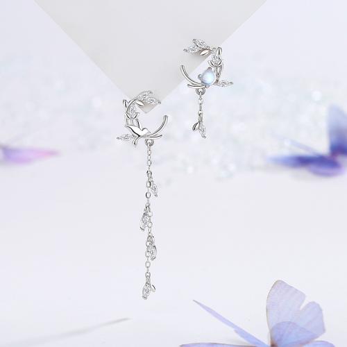 Plata de ley 925 Pendientes asimétricos, con Vidrio, chapado en platina real, micro arcilla de zirconia cúbica & para mujer, long earring size 11.9x46mm, short earring size 37x20.4mm, Vendido por Par