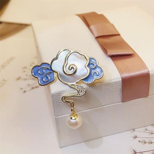 Zinc Alloy Jewelry Brooch, with Pearl Oyster & Plastic Pearl, plated, for woman & enamel & with rhinestone, golden 