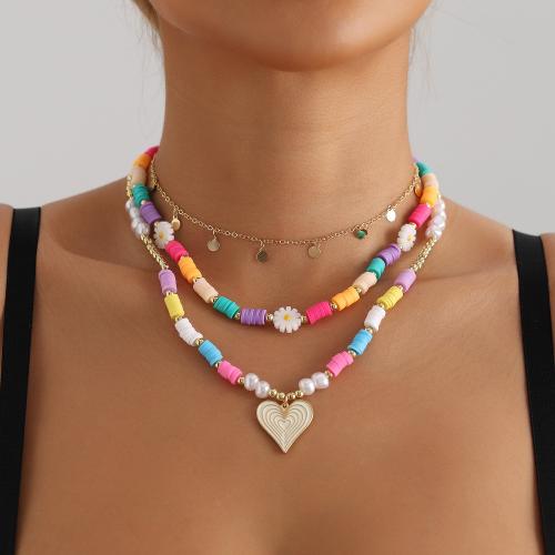 aleación de zinc collar, con Arcilla polimero & Perlas plásticas, Corazón, chapado en color dorado, tres capas & Estilo bohemio & para mujer, Vendido por UD