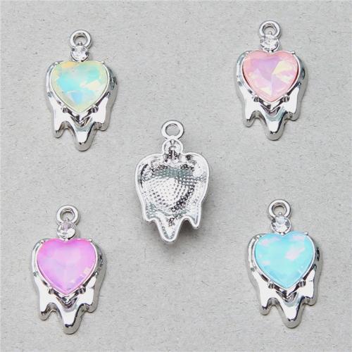 Zinc Alloy Rhinestone Pendants, Heart, silver color plated, DIY & with rhinestone 