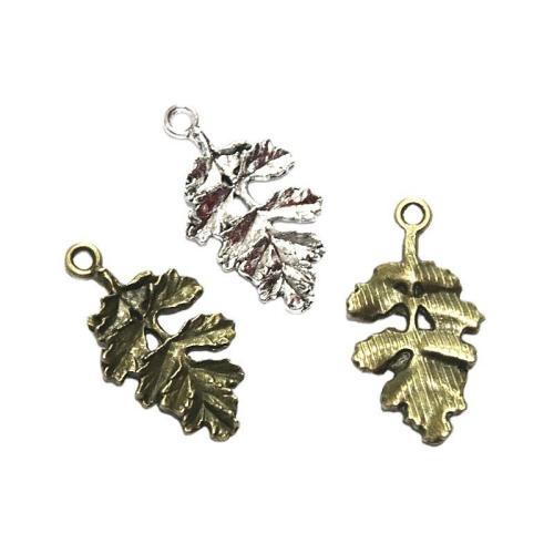 Pendentifs feuilles en alliage de zinc , Placage, DIY, plus de couleurs à choisir Vendu par sac