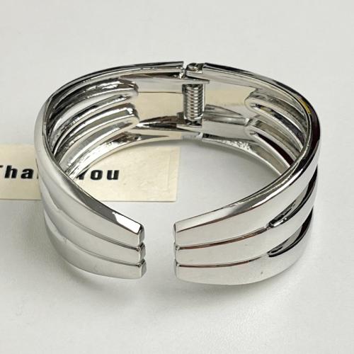 Zinc Alloy Cuff Bangle, plated, fashion jewelry & for woman & hollow Inner diameter :6cm. 