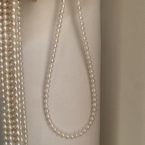 Natural Freshwater Pearl Loose Beads, Slightly Round, DIY, white .5mm Approx 38 cm 