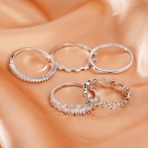 Befestigter Zirkonia Messingring Fingerring, Messing, 5 Stück & verschiedene Größen vorhanden & Micro pave Zirkonia & für Frau, keine, verkauft von setzen