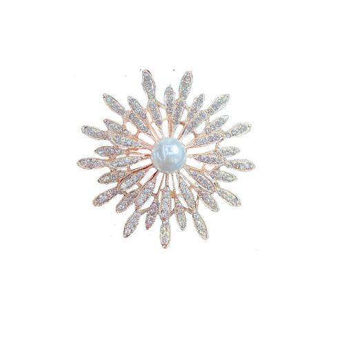 Rhinestone Zinc Alloy Brooch, with Plastic Pearl, for woman & with rhinestone, golden 