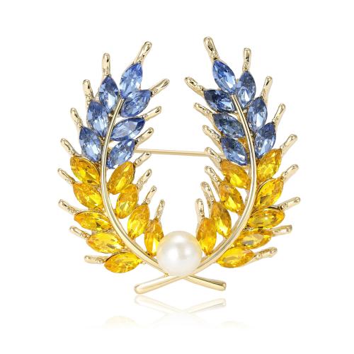 Rhinestone Zinc Alloy Brooch, with Plastic Pearl, for woman & with rhinestone 