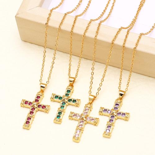 Collier en laiton cubique Zircon Micro Pave, avec 5cm chaînes de rallonge, croix, Placage, bijoux de mode & pavé de micro zircon, plus de couleurs à choisir cm, Vendu par PC