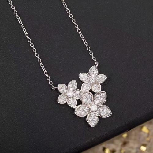 Collier en laiton cubique Zircon Micro Pave, fleur, bijoux de mode & pavé de micro zircon & pour femme Environ 45 cm, Vendu par brin