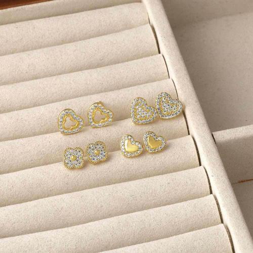 Cubic Zirconia Pendiente Brass Micro Pave, metal, chapado en color dorado, Joyería & diferentes patrones para la opción & micro arcilla de zirconia cúbica, dorado, Vendido por Par