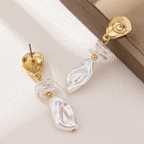 Plastic Pearl Zinc Alloy Earring, with Plastic Pearl, plated, for woman, gold 