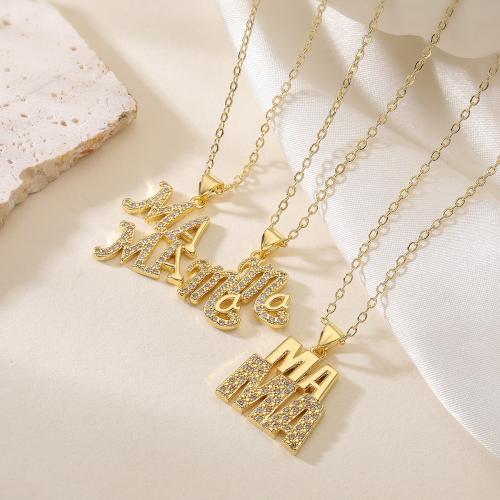 Collier en laiton cubique Zircon Micro Pave, Lettre d’alphabet, Placage de couleur d'or, styles différents pour le choix & pavé de micro zircon & pour femme, plus de couleurs à choisir, Vendu par PC