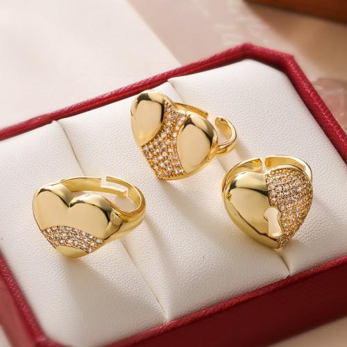 Zircon pavent l'anneau en laiton de doigt, coeur, Placage de couleur d'or, styles différents pour le choix & pavé de micro zircon & pour femme, plus de couleurs à choisir, Vendu par PC