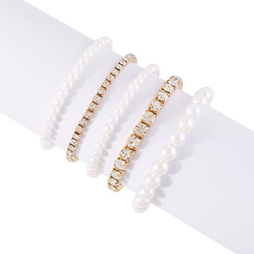 Bracelets de perles en plastique, fer, avec perle de plastique, Placage, 5 pièces & bijoux de mode & avec strass, plus de couleurs à choisir, Vendu par fixé