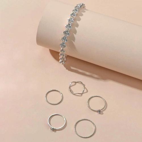 Strass Zink Legierung Schmuck Set, Zinklegierung, Fingerring & Armband, plattiert, für Frau & mit Strass, Silberfarbe, Ring diameter 1.8cm bracelet length 17cm, verkauft von setzen