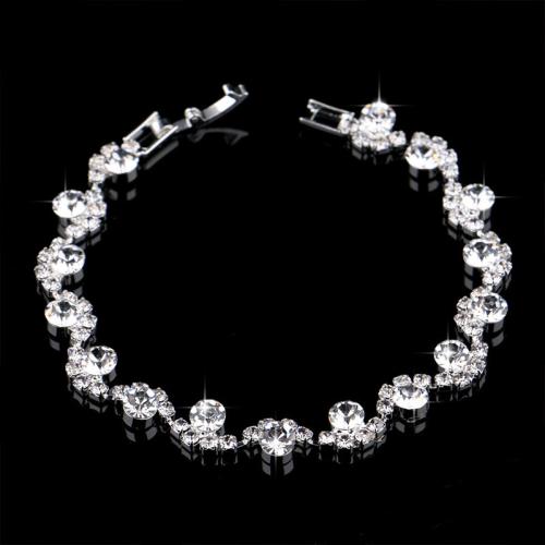 Rhinestone en alliage de zinc bijoux , Boucle d’oreille stud & Bracelet & collier, Placage, styles différents pour le choix & pour femme & avec strass, argent, Vendu par fixé