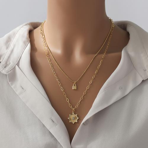 Collier en laiton cubique Zircon Micro Pave, Placage de couleur d'or, Double couche & pavé de micro zircon & pour femme, protéger l'environnement, sans nickel, plomb et cadmium, Vendu par PC