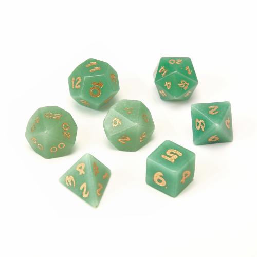 Dés pour jeux, aventurine vert, Motif géométrique, styles différents pour le choix, Vendu par PC