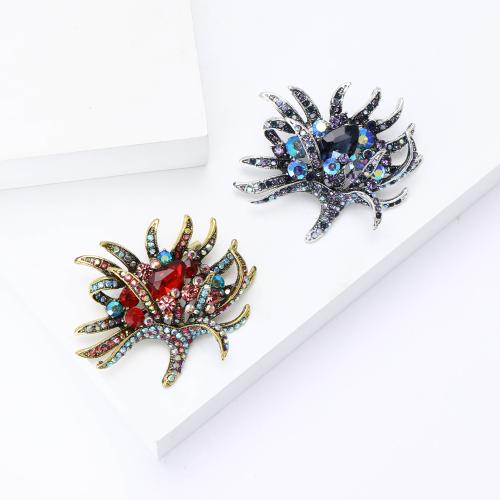 Broche de diamantes de imitación de la aleación de Zinc, Flor, chapado, para mujer & con diamantes de imitación, más colores para la opción, Vendido por UD[