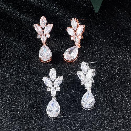 laiton Boucle d'oreille goutte, larme, Placage, pavé de micro zircon & pour femme, plus de couleurs à choisir Vendu par paire[