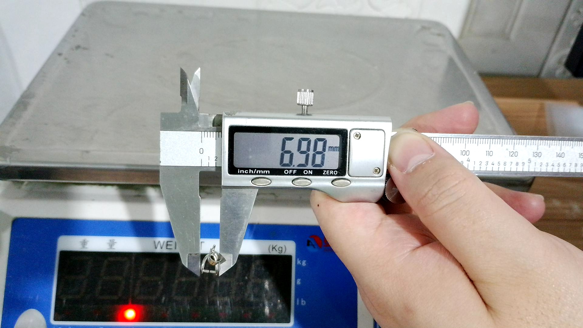 Messing Anhängerschlaufe, Platinfarbe platiniert, verschiedene Größen vorhanden, verkauft von PC