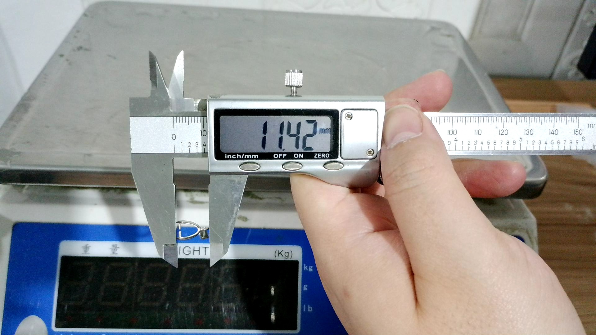 Messing Anhängerschlaufe, Platinfarbe platiniert, verschiedene Größen vorhanden, verkauft von PC