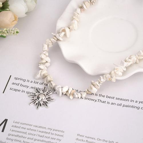 alliage de zinc collier, avec Gemme synthétique, Placage ionique sous vide, pour femme, plus de couleurs à choisir cm, Vendu par PC