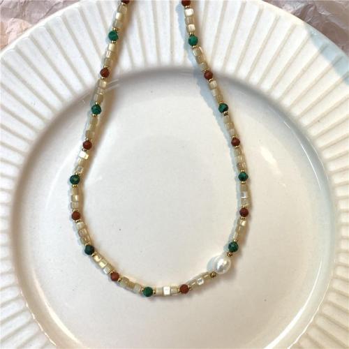 Colliers de pierres précieuses, laiton, avec pierre gemme & coquille & perle de plastique, Placage ionique sous vide, pour femme cm, Vendu par PC