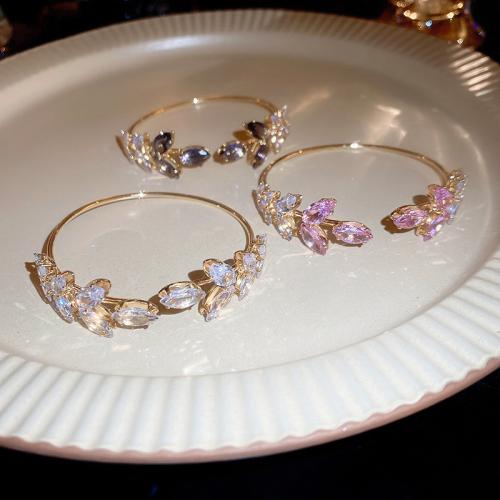 Zink Legierung Stulpe-Armband, Zinklegierung, mit Kristall, plattiert, Modeschmuck & für Frau, keine, verkauft von PC