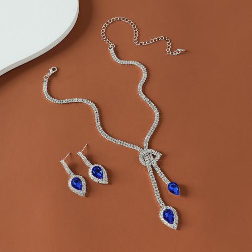 Parures de bijoux en cristal, alliage de zinc, Boucle d’oreille stud & collier, avec cristal, 2 pièces & bijoux de mode & pour femme, plus de couleurs à choisir Environ 41-50 cm, Vendu par fixé