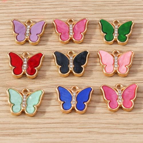 Resina colgantes de la aleación de Zinc, con aleación de zinc, Mariposa, chapado en color dorado, Bricolaje & con diamantes de imitación, más colores para la opción, 18x14mm, 10PCs/Bolsa, Vendido por Bolsa
