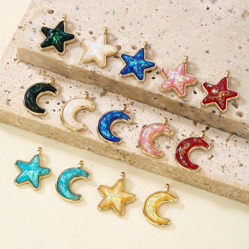 Bijoux pendentifs en Zinc alliage , alliage de zinc, avec résine, Placage de couleur d'or, DIY & styles différents pour le choix, plus de couleurs à choisir, Vendu par PC