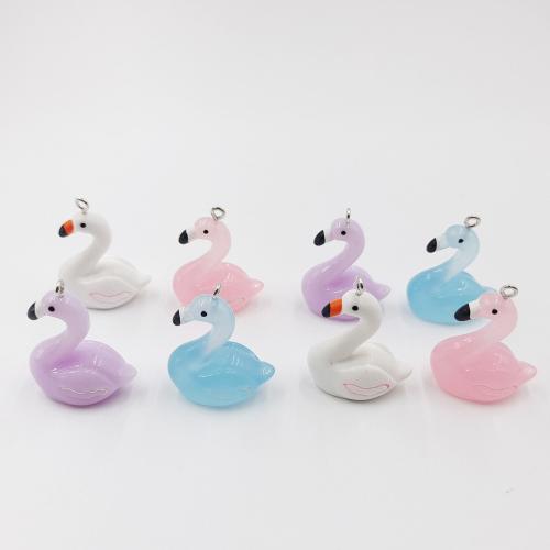 Pendentif Résine animaux, avec fer, cygne, DIY & normes différentes pour le choix, plus de couleurs à choisir Environ Vendu par sac