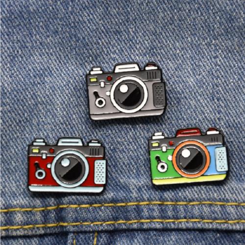 alliage de zinc broche, appareil photo, unisexe & émail, plus de couleurs à choisir Vendu par PC