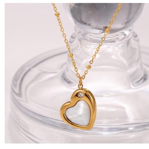 Collier de bijoux de titane, Acier titane, avec coquille blanche, coeur, Placage de couleur d'or, bijoux de mode & avec strass, doré, Vendu par PC