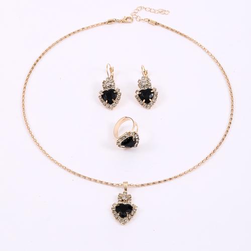 Zinklegierung Mode Schmuckset, Fingerring & Ohrring & Halskette, Herz, goldfarben plattiert, drei Stücke & für Frau & mit Strass, keine, necklace length 20.9inch, Größe:6-8, verkauft von setzen